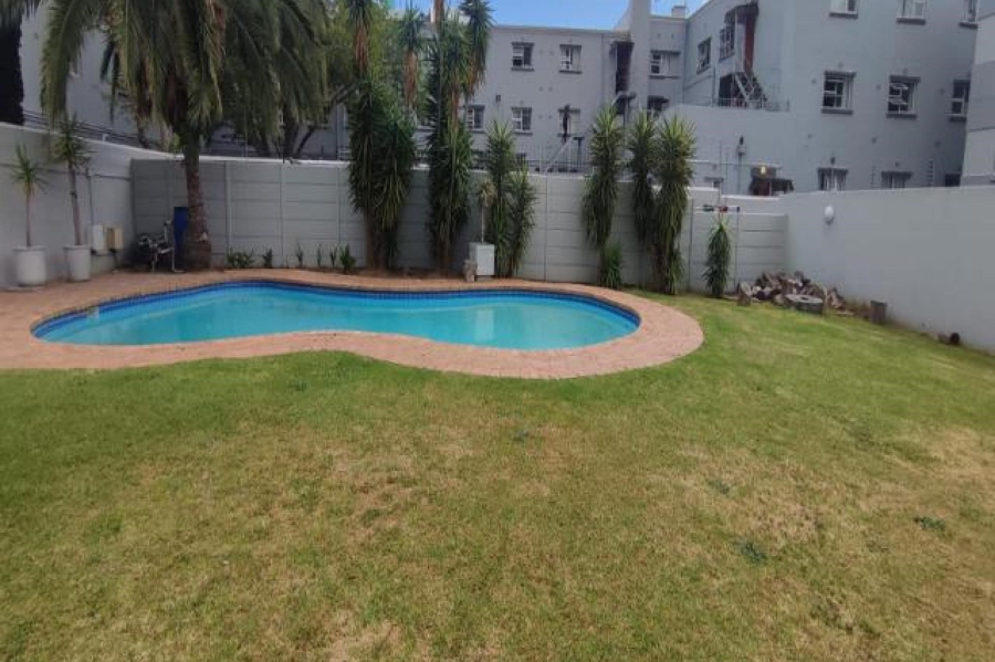 2 Bedroom Property for Sale in Zonnebloem Western Cape